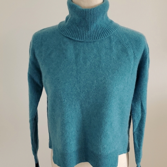 Duffy wool turquoise turtleneck sweater size S feels like cashmere EUC - Picture 1 of 8